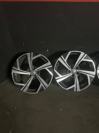 Llantas 18 Grupo VAG 5x112 originales