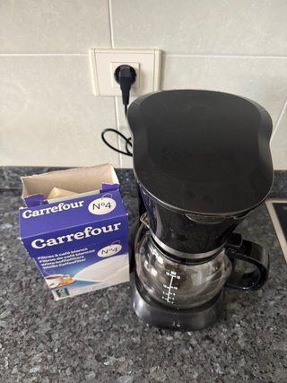Cafetera con 130 filtros
