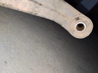 Brazo de suspensión 7M05014140