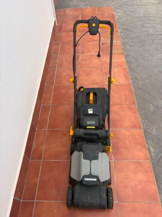Cortacésped Eléctrico Titan 1300W