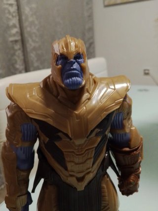 Figura Thanos Marvel