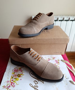 Zapatos Isaac Nobuk Beige Talla 41 de 109€