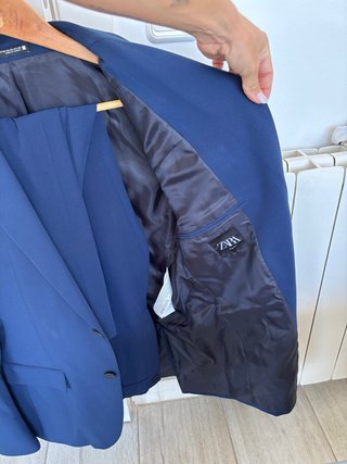 Traje azul Zara