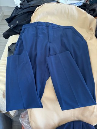Traje azul Zara