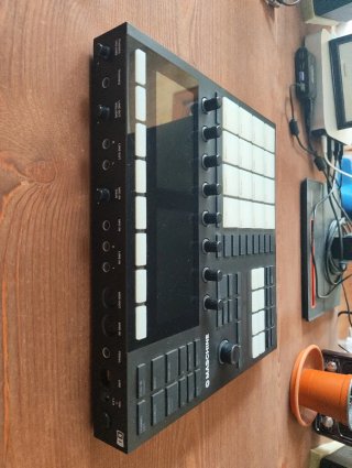 Native Instruments Maschine MK3