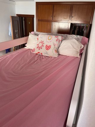 Litera con escaleras de madera y 2colchones