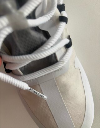 Zapatillas Deportivas Blancas y Negras
