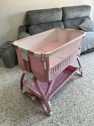Cuna de bebé Chipolino rosa