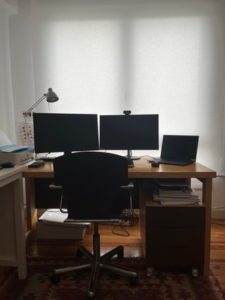 Tavolo da studio in legno massello con cassettiera