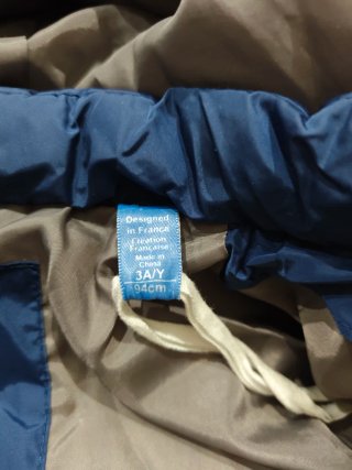 Chaqueta azul niño con capucha