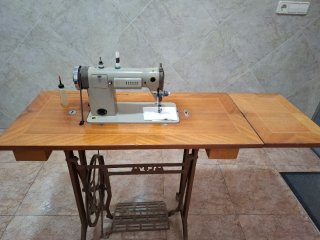 Máquina de coser Alfa vintage