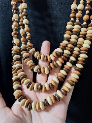 Collar étnico de madera multicapa