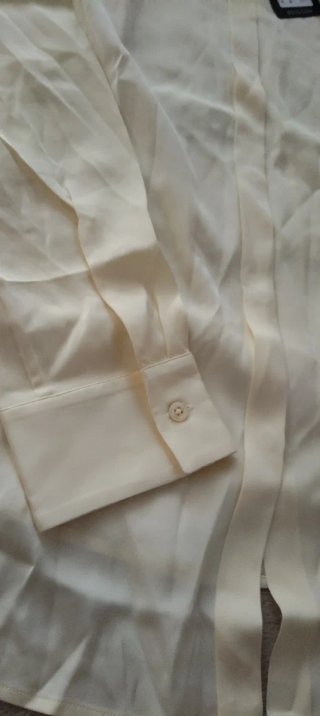 Blusa BOSS Seda Elegante Talla L Nueva