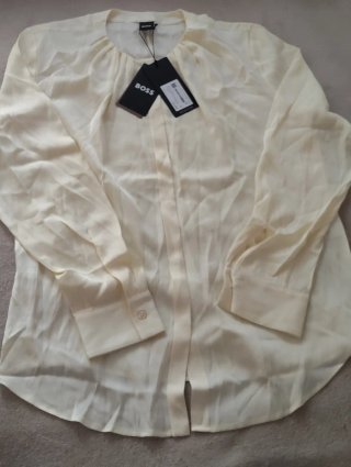 Blusa BOSS Seda Elegante Talla L Nueva