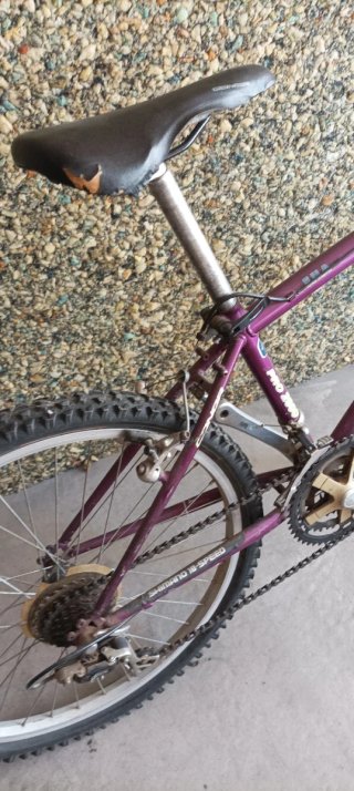Bicicleta Morada CONOR 18 Velocidades