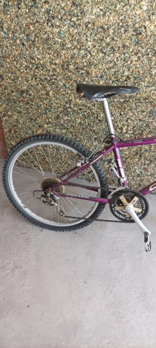 Bicicleta Morada CONOR 18 Velocidades