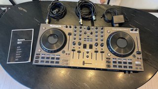 Numark NS4FX Controladora DJ 4 Canales