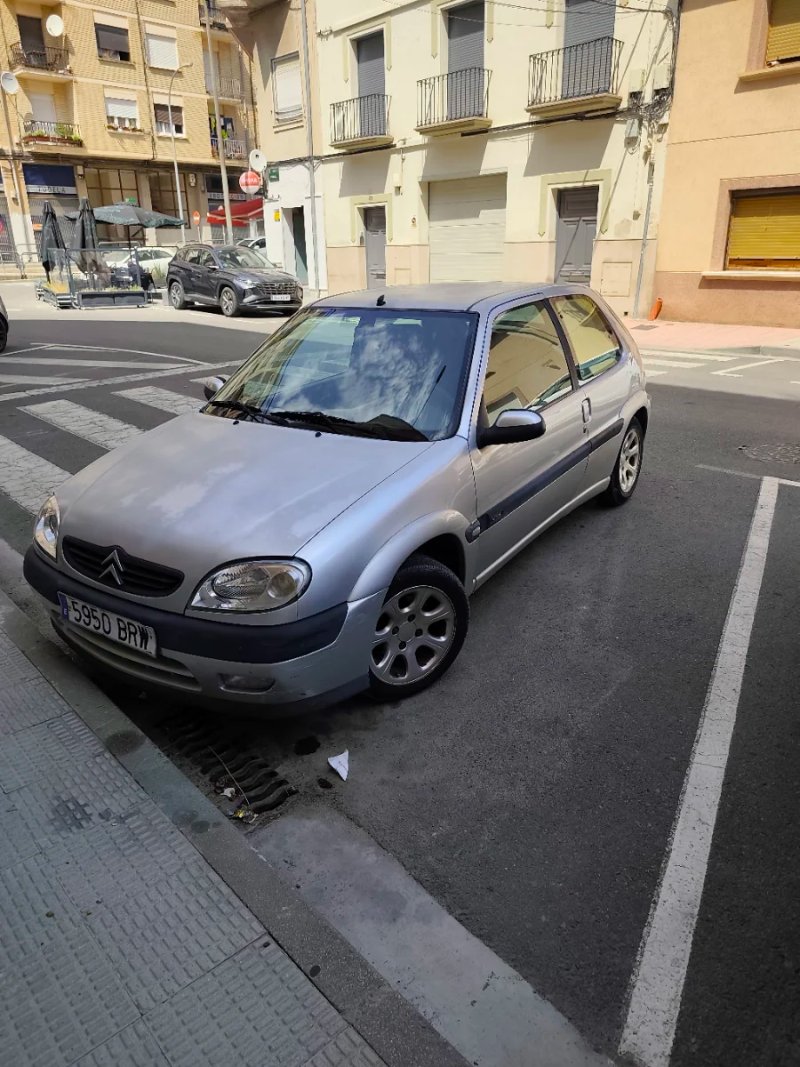 Citroen Saxo 2002 - foto 1