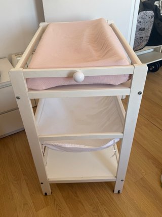 Cambiador bebé con funda rosa
