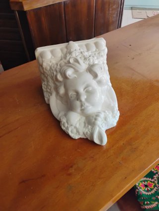 Figura cerámica antigua ángel