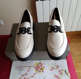 Mocasines Clarks Lorini Izzy Piel Plataf 42 de 120