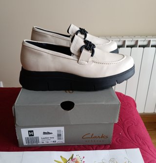 Mocasines Clarks Lorini Izzy Piel Plataf 42 de 120