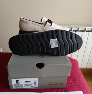 Mocasines Clarks Lorini Izzy Piel Plataf 42 de 120
