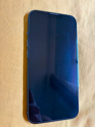 iPhone 13 Pro azul.