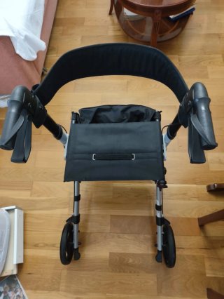Andador Plegable con Asiento