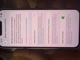 iPhone 14 Lila