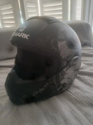 Casco Integral SHARK Diseño Calavera