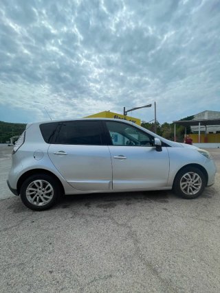 Renault Scenic 2012