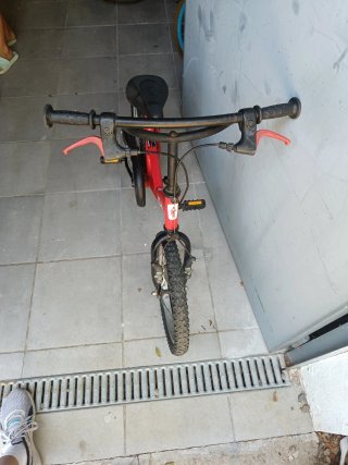 Bicicleta Infantil B'Twin Roja