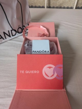 Anillo Pandora Corazones Rosa