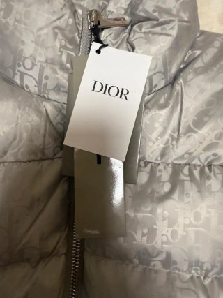 Chaqueta de plumas Dior plateada