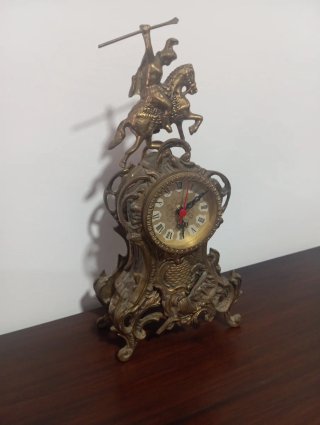 Reloj de sobremesa antiguo de bronce