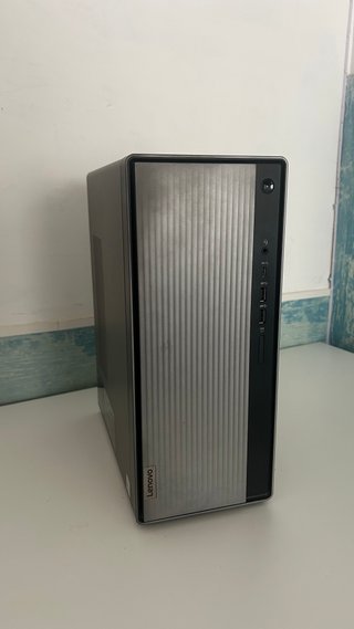 PC Sobremesa Lenovo i3 10ª Gen 8GB 512GB SSD