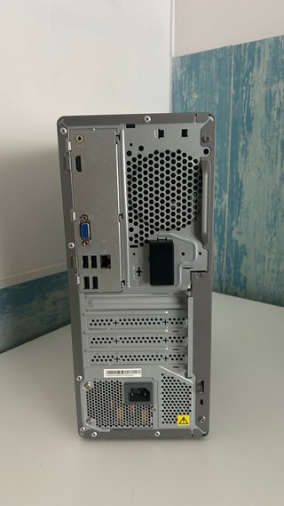 PC Sobremesa Lenovo i3 10ª Gen 8GB 512GB SSD