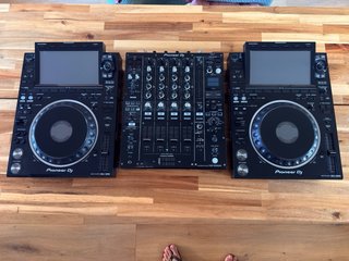 Pioneer DJ CDJ-3000 + DJM-900NXS2