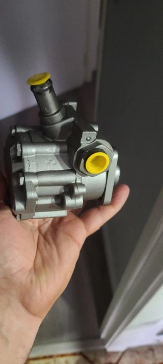 Bomba Dirección Audi