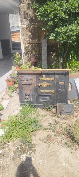 Frente de cocina de hierro