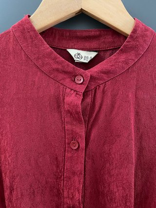 Vestido rojo abotonado