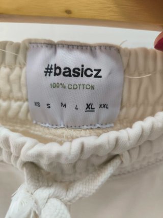 Chándal beige forrado