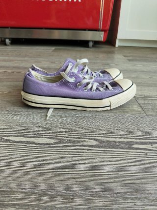 Converse basse viola taglia 41.5
