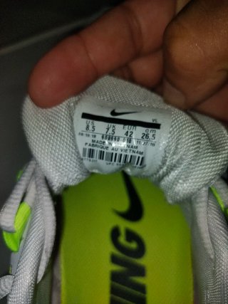Zapatillas Nike Running Gris y Amarillo