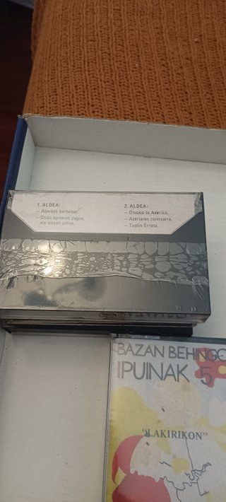 5 Casetes Bazan Bhingo Ipuinak
