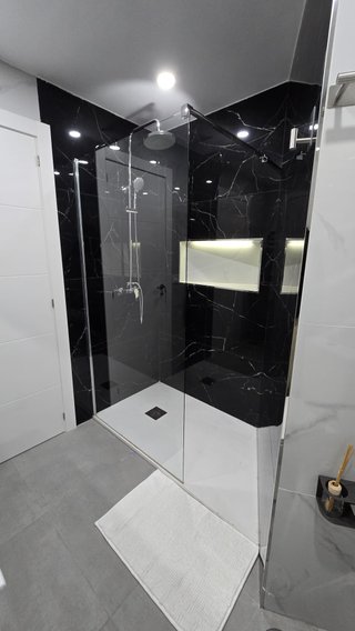 HABITACIÓN PARA 1 O 2 PERSONAS  ZONA CORTE INGLES