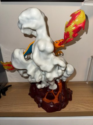 Figura Pokémon Charizard Light FX Deluxe