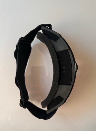 Gafas de esquí negras con lente espejada