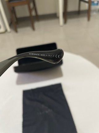 Gafas de sol Versace doradas y multicolor